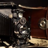 Vintage_Camera_Equipment_uhrtyyyd