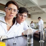 sciencestudentsworking_11191348_original