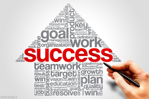 Success-Arrow_250349605.jpg